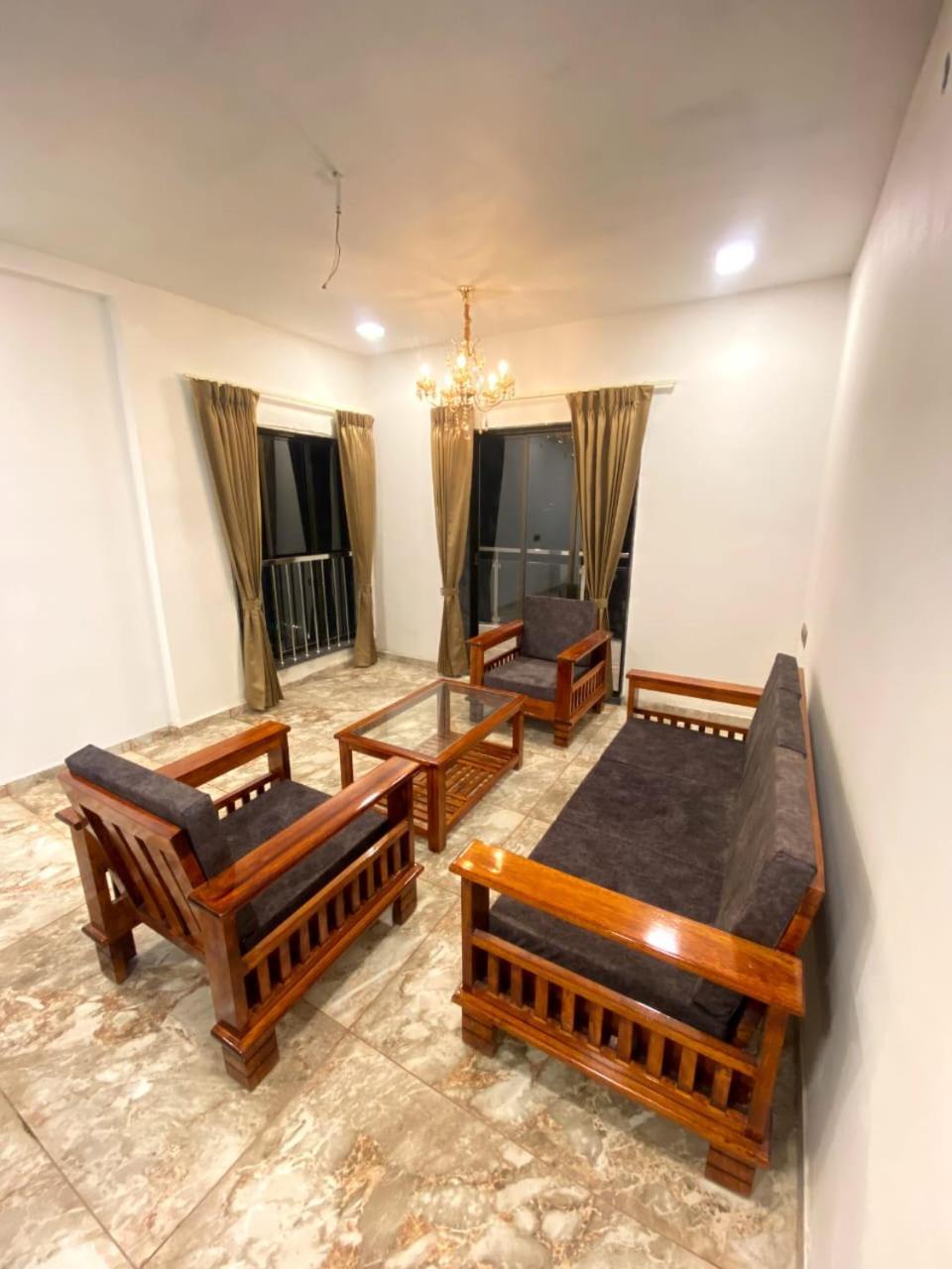마하발레슈와르 Sahyagiri Heights B&B 외부 사진